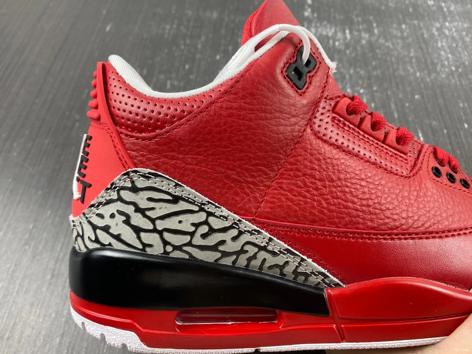Grateful 3 Retro Jordan - AJ3-770438 Khaled DJ 0427